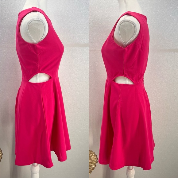 NWT Sweet and Cute Sleeveless Racerback Flared Swing A-Line Waist Hollow Out M - Picture 16 of 17